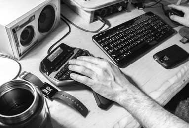 樊振东德甲比赛腾空爆冲，飞天大熊猫