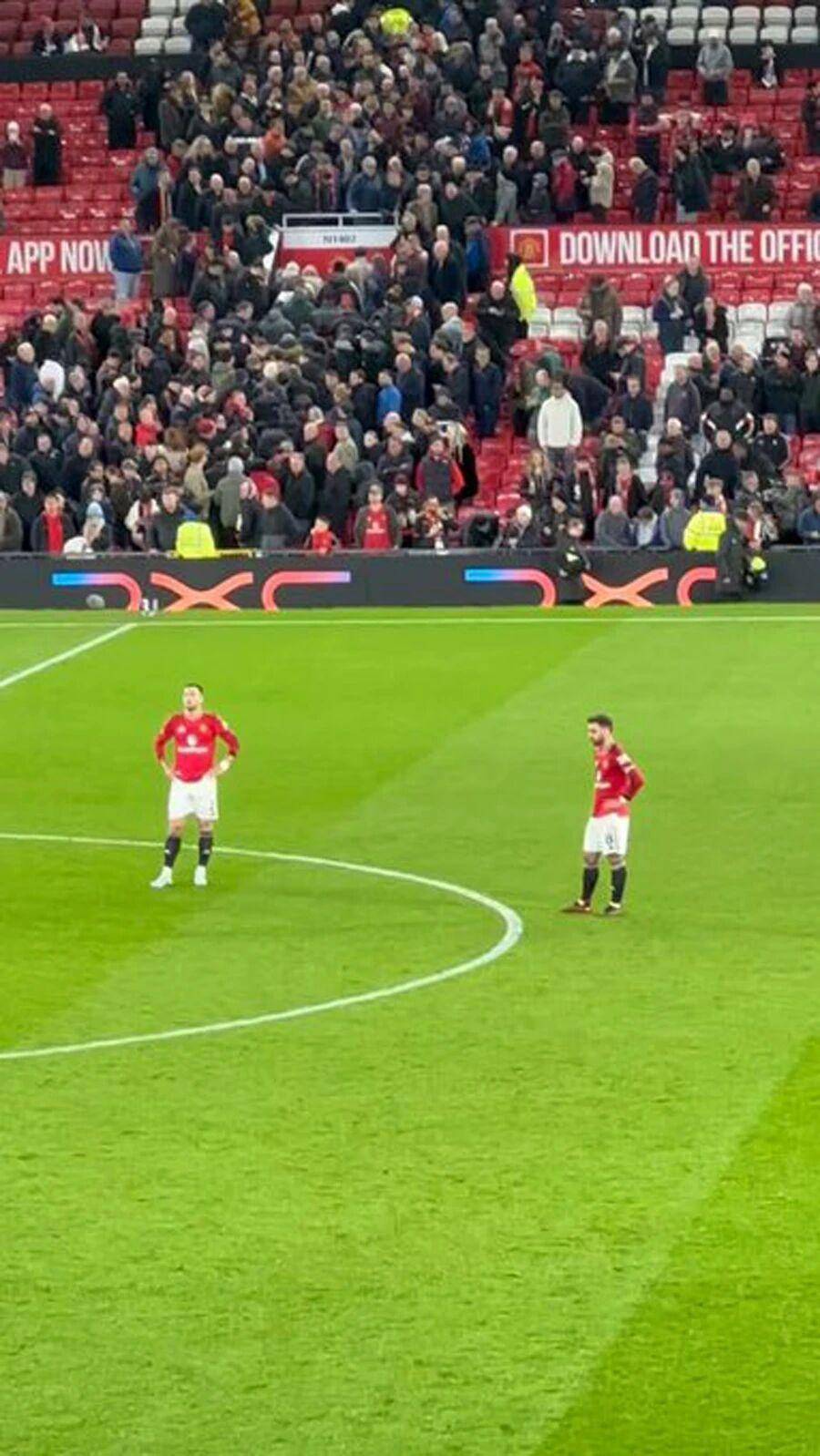 卡里克首闻曼联球迷嘘声！未来三轮重陷严峻形势，残阵直面三劲敌